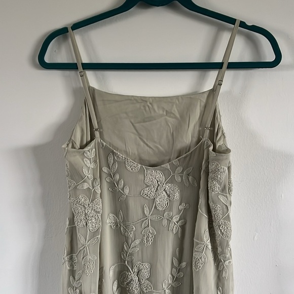 NAKD embroidered maxi dress in light green - Picture 10 of 14